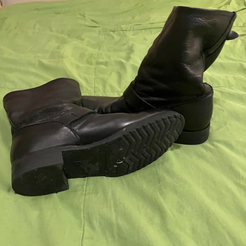 Frye "Veronica" leather biker boots, size 9 - Picture 4 of 4
